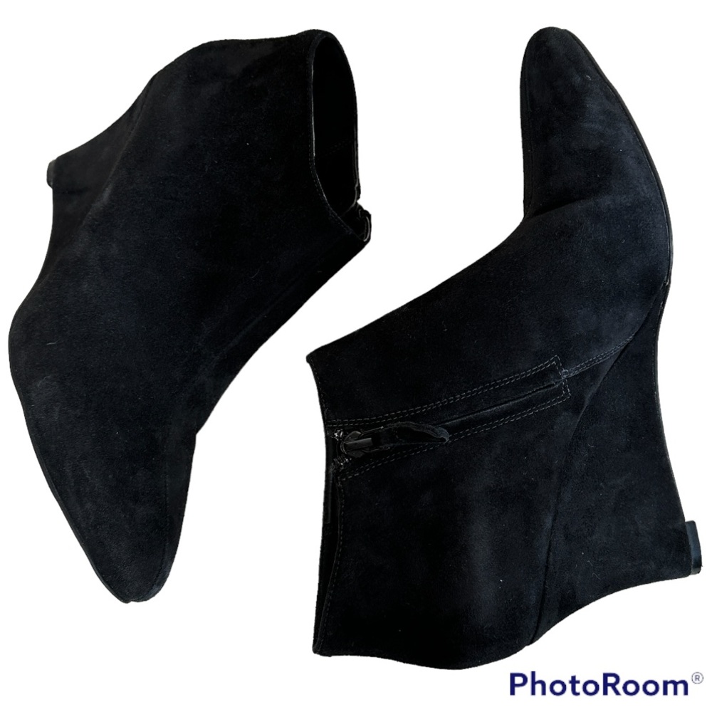 COLE HAAN Wedge Booties SZ 10 Black Suede Side Zipper Ankle Boots